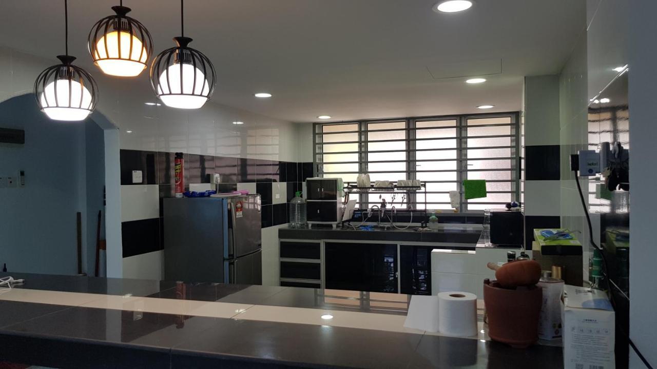 Pd Batu 9 Cocobay Apartment With Family Kampong Tanah Merah  Exterior photo