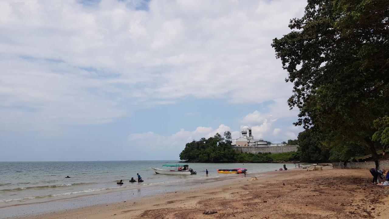 Pd Batu 9 Cocobay Apartment With Family Kampong Tanah Merah  Exterior photo